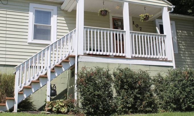 Bradley Casa | Cozy Home Near New River Gorge National Park