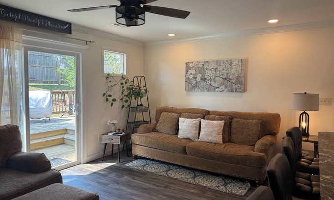 Seymour Casa | Cozy Home Near The Great Smoky Mtns. Excellent Location