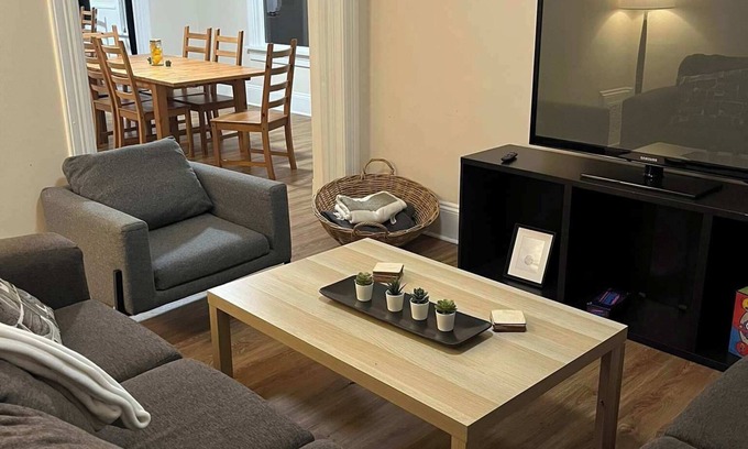 Lower East Side Apartamento | Cozy Home off Brady ST