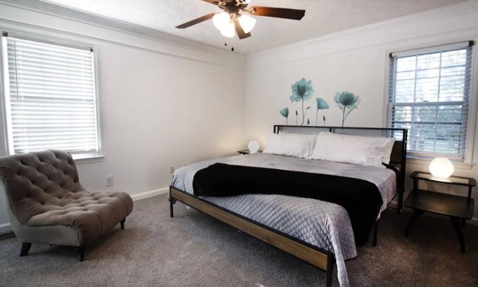 Austell Casa | Cozy Home with Pool Near Atlanta, Six Flags, Truist Park and Airport