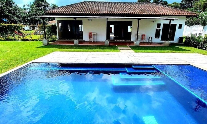Ciudad Vieja Condominio | Cozy House, 10 min.to Antigua G, 2 guest, 1 Room, Full Bed