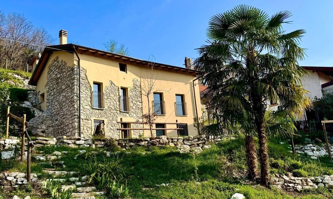 Caravate Casa | Cozy house in nature a few kilometers from the wonders of Lake Maggiore