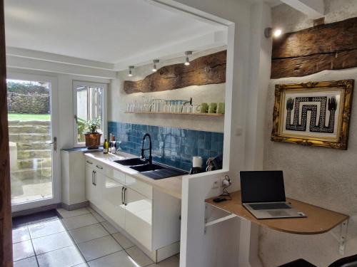 Jarnages Casa | Cozy House with Garden & Hot Tub