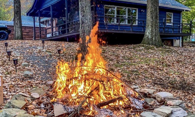 Lakeville Cabina | Cozy Lake View Cabin on Lake Wallenpaupack with beach area access!!!