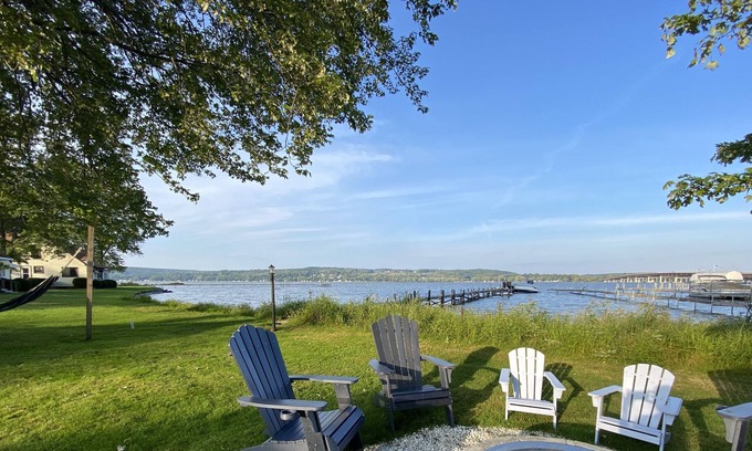 Bemus Point Cabina | Cozy lakefront cabin near Bemus Point, Lake Chautauqua
