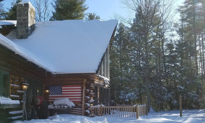 Ashby Casa | Cozy Large A-Frame Log Home with Fenced Yard (All Dogs Welcome!)