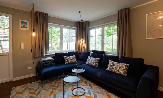 Spiekeroog Casa | Cozy large vacation home with south-facing terrace. Space even for large families ☀