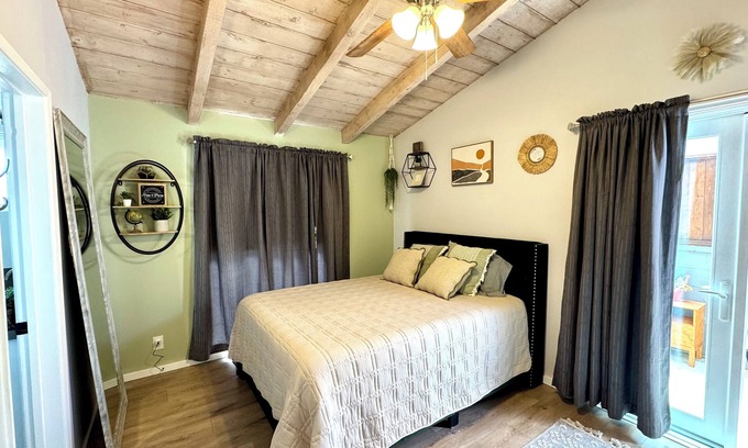 Torrance Casa | Cozy Lil Home Away From Home