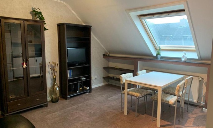 Buderich Apartamento | Cozy little Attic in Meerbusch