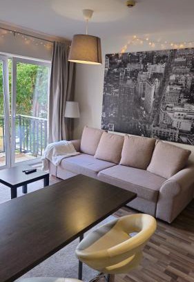 Kesklinn Apartamento | Cozy Little Penthouse Free Parking