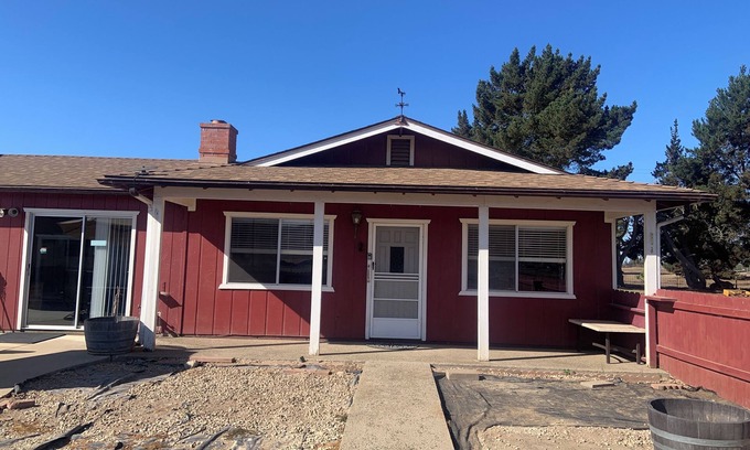 Nipomo Casa | Cozy Little Red House