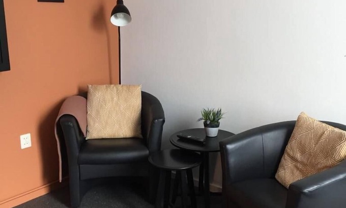 Westkapelle Apartamento | Acogedor salón para 2 personas. Con cocina independiente.