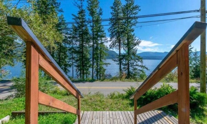Celista Cabina | Cozy Log Cabin by the Lake