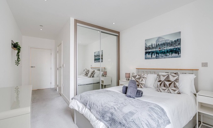St. Mary's Park Apartamento | Cozy London Apartment with 2 Bedrooms