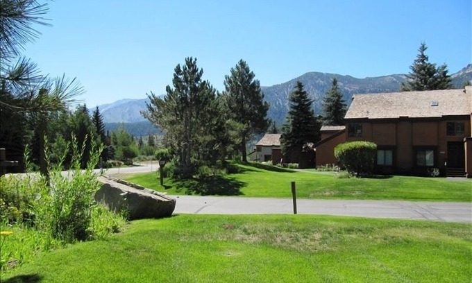 Mammoth Lakes Condominio | Cozy Mammoth Snowcreek Condo en una ubicación estupenda !!!!!