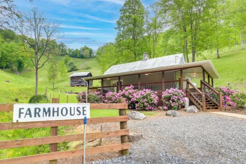 Mars Hill Casa | Cozy Mars Hill Farmhouse with Scenic Views