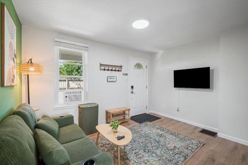 Natrona Heights Apartamento | Cozy & Modern 1 Bdr Apt Natrona