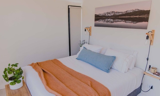 Centro Apartamento | Cozy Modern Alpine Cabins - 25 minutes from ski resort