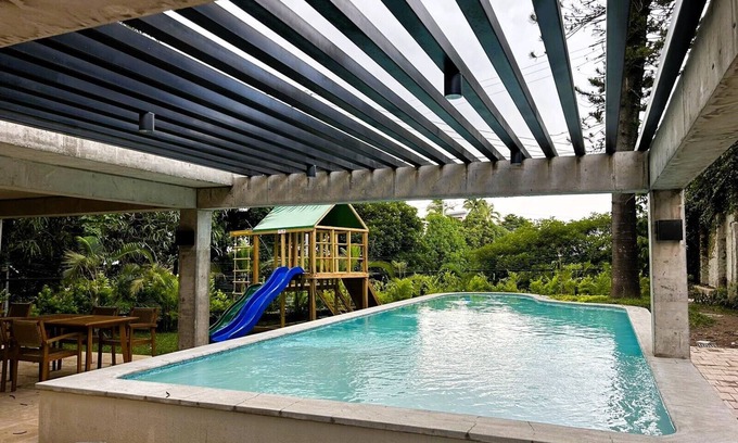 San Salvador Condominio | Cozy & Modern Apartment with City Views/3BR-2BA/Pool/Gym/Sky Lounge