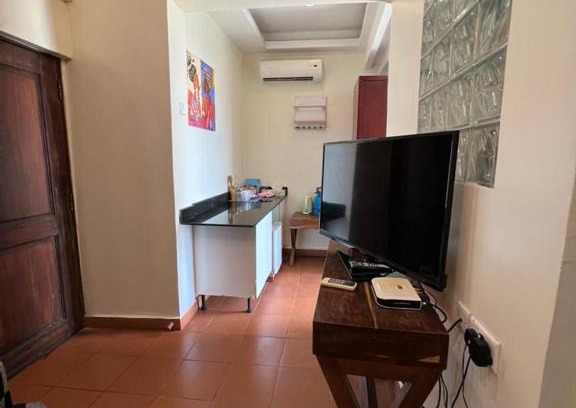 Upanga East Apartamento | COZY MODERN STUDIO APARTMENT AT UHURU HEIGHTS