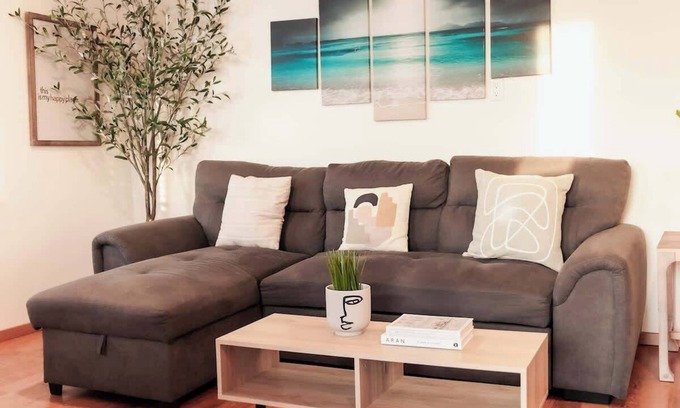 El Sauzal Condominio | Acogedora moderna Suite con vista al mar