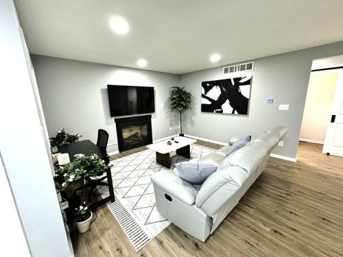New Castle Casa | Cozy Modern Villa