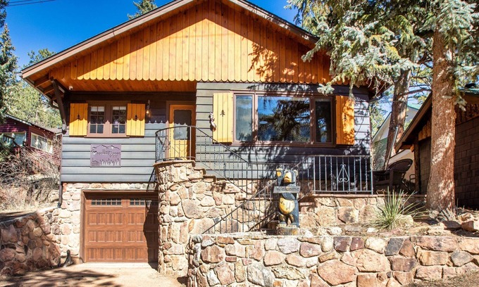 Green Mountain Falls Cabina | Cozy Mountain Cabin with Views – Lazy Squirrel Lodge, Green Mountain Falls, CO