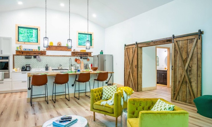 Hot Springs Apartamento | Mountain Getaway Cozy Cabin Modern Retreat to Unwind AWD or 4WD recommended