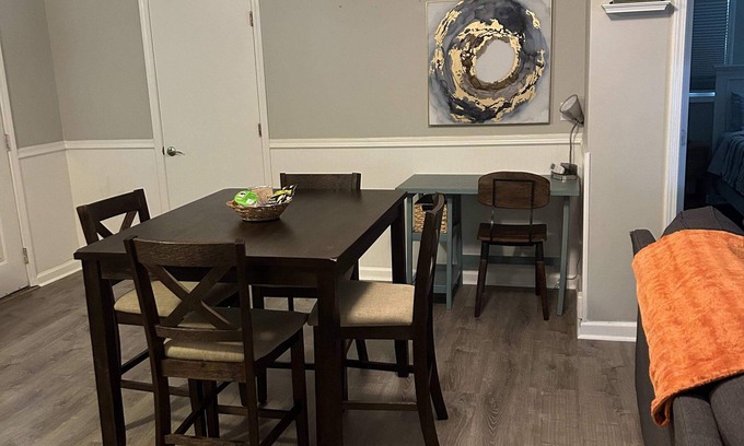 Skyland Apartamento | ¡NUEVO! Capacidad 4 - APT sobre garaje - South Asheville