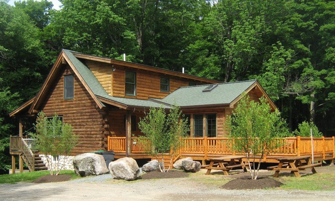 Newfoundland Cabina | Cosy Mountain Top Log Home en 50 acres. Tu retiro te espera.