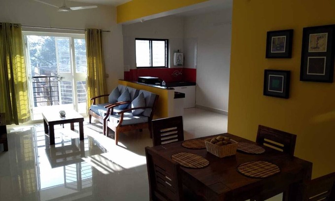 Belagavi Apartamento | Cosy Nest Belgaum - Apartamento totalmente amueblado de 2 habitaciones