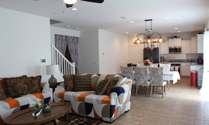Ontario Casa | Cozy new house/Ontario Airport*vacation rentals /说中文