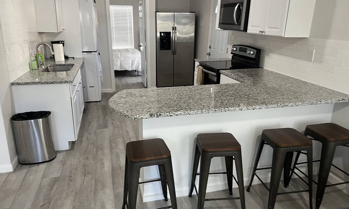 Fort Worth Casa | Cozy New Remodel 3/1 Neat downtown Fort Woth