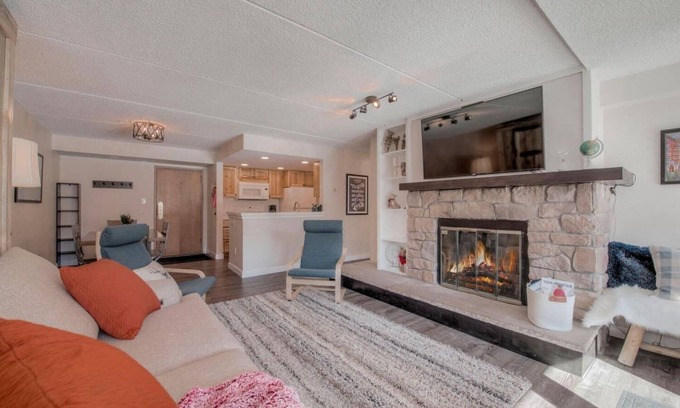 Copper Mountain Village Apartamento | Cozy New Remodel in Center Village-Steps From Lift