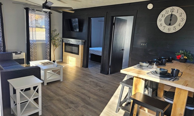 Southern Coast Condominio | Cozy Newly Renovated 2-bedroom Condo By The Beach