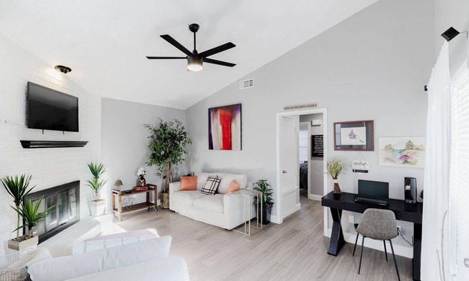 Lewisville Casa | Cozy Newly Renovated Entire Residential Home