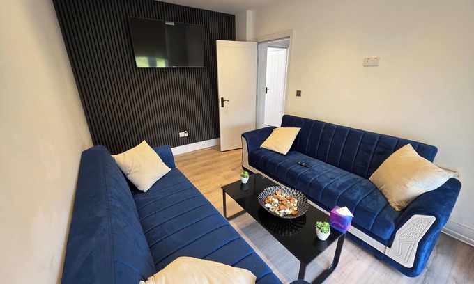 Woodthorpe Casa | Cozy Nottingham Retreat, 4 Beds, 7 guests