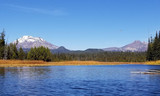 Boyd Acres Casa | Acogedor NW Mount Bachelor Home, cerca del acceso al río