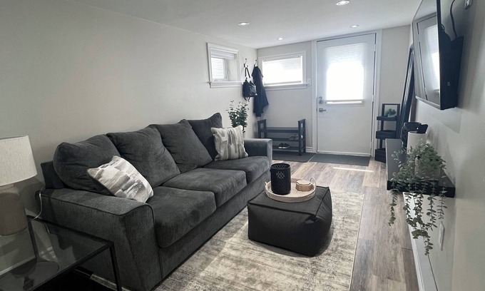 South End Apartamento | Cozy on Connaught. Central apartment in Halifax - very walkable!