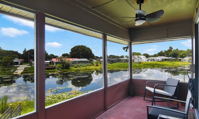 Crooked Lake Park Casa | Cozy on Crooked Lake - Lakefront, Fishing, Golfing & More