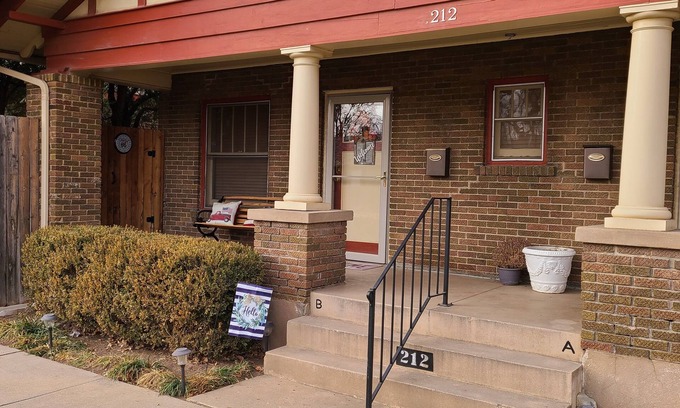 Amarillo Apartamento | Cozy one bedroom apartment in historical district
