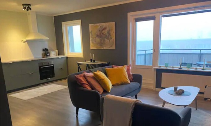 Oslo Apartamento | Acogedor Apartamento de un Dormitorio con Balcón