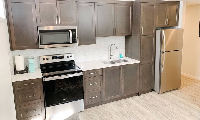 Cochrane Casa | Cozy One Bedroom Basement Suite