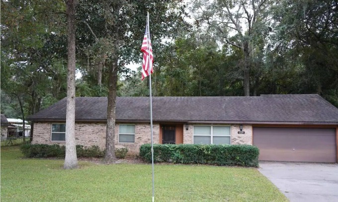 Lake City Casa | Cozy, Peaceful and Quiet Deerwood Cottage