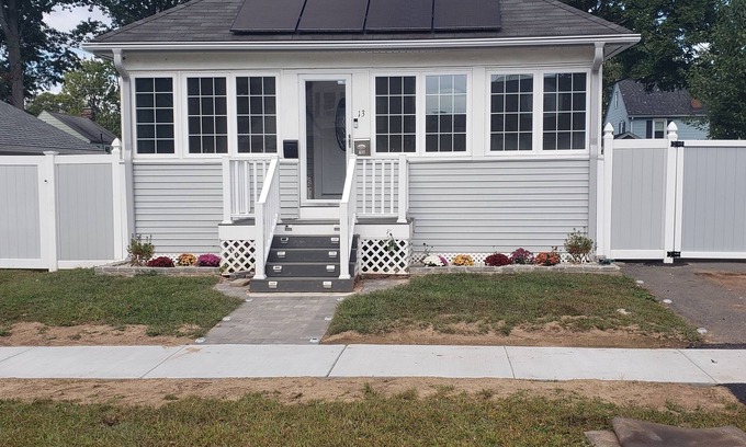 Wethersfield Casa | Cozy & Peaceful - gated yard, enclosed porch