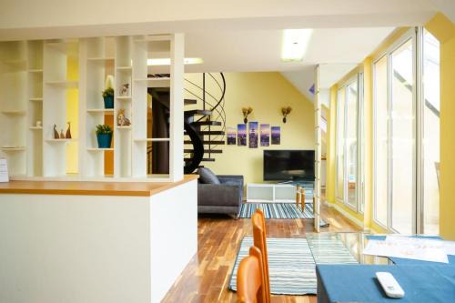 Sofia Apartamento | Cozy Penthouse in Sofia