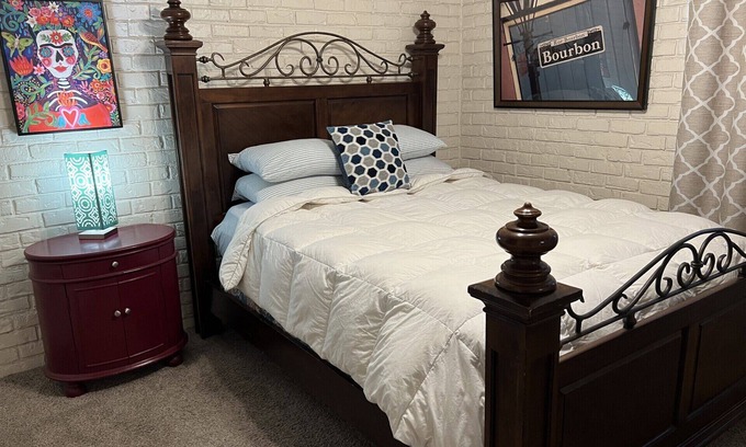 Beauregard Town Historic District Apartamento | Cozy Place Downtown by the River Center minutes to LSU. Free Parking/Wifi