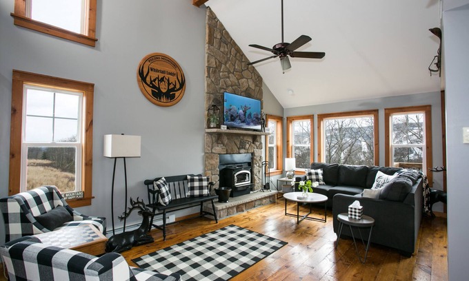 Tannersville Casa | Cozy Pocono Mountains Getaway with Views