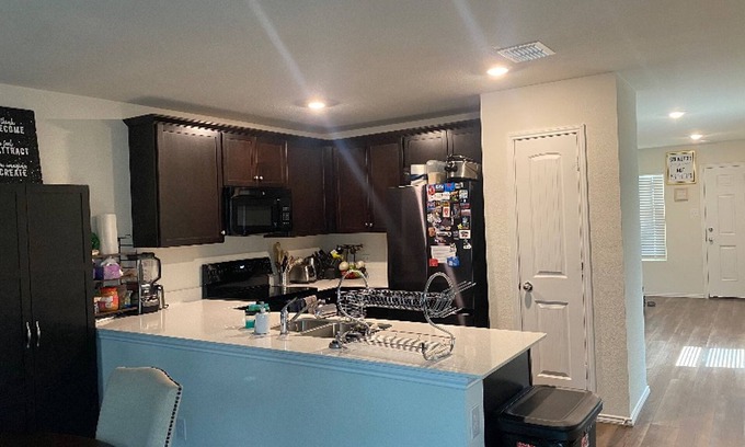 Fort Worth Casa | Cozy Private Bedrooms in Fort Worth – Perfect for Short & Long-Term Stays!