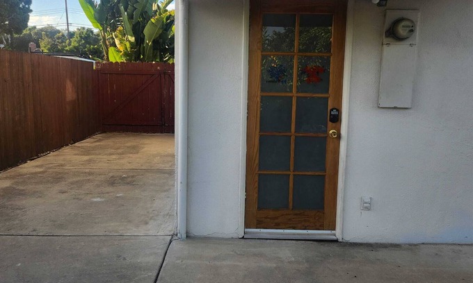 Goleta Cama Y Desayuno | Cozy & Private Room in Goleta